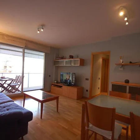 Apartment Lets Holidays Pool Garden In Tossa Tossa de Mar